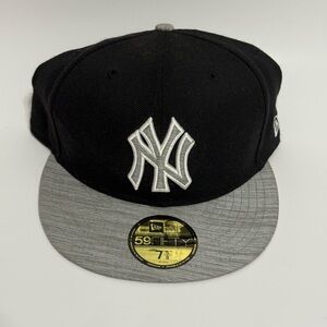 New Era 59FIFTY New York Yankees Fitted Hat Black Gray Sz 7 5/8